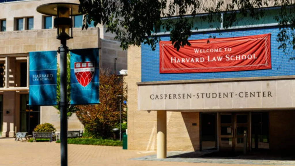 Harvard School of Law Top Law University in North America - Heyeve.ai