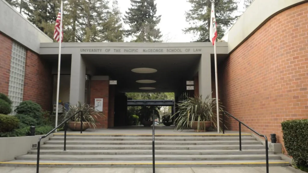 Pacific Coast University of Law Top Law University in North America - Heyeve.ai